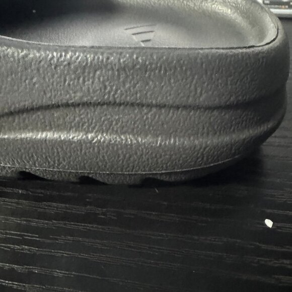 Adidas Yeezy Slide Onyx  Brand New (No Box)
